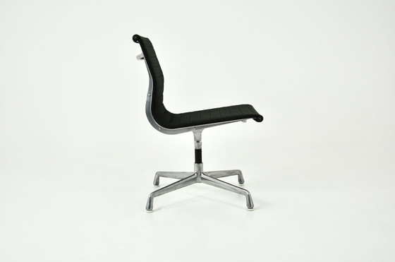 Image 1 of Zwarte bureaustoel van Charles & Ray Eames voor Herman Miller, 1960S