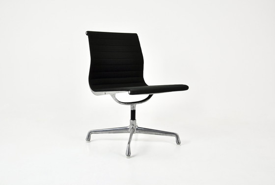 Image 1 of Zwarte bureaustoel van Charles & Ray Eames voor Herman Miller, 1960S