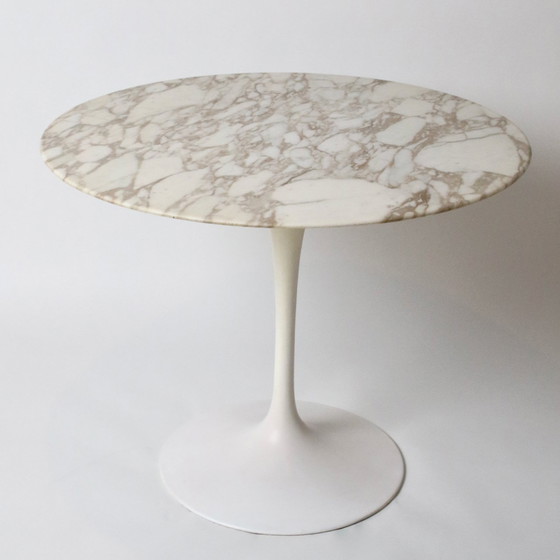 Image 1 of Tulp tafel door Eero Saarinen voor Knoll International