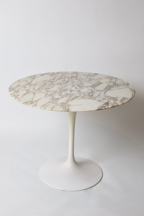 Image 1 of Tulp tafel door Eero Saarinen voor Knoll International