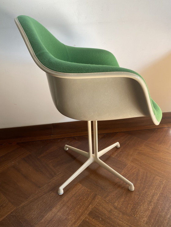 Image 1 of 6x Herman Miller Eames Kuipstoelen