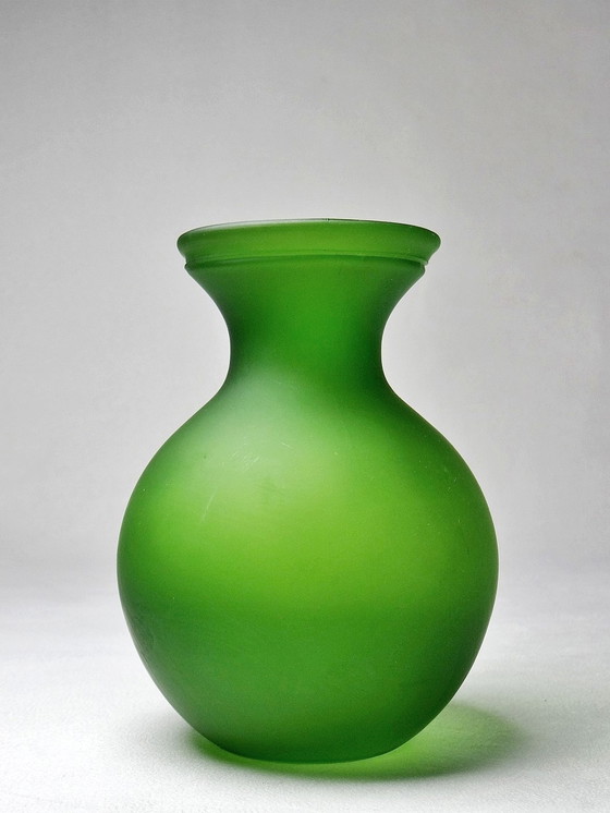 Image 1 of Duo van kleine vintage groene glazen vazen