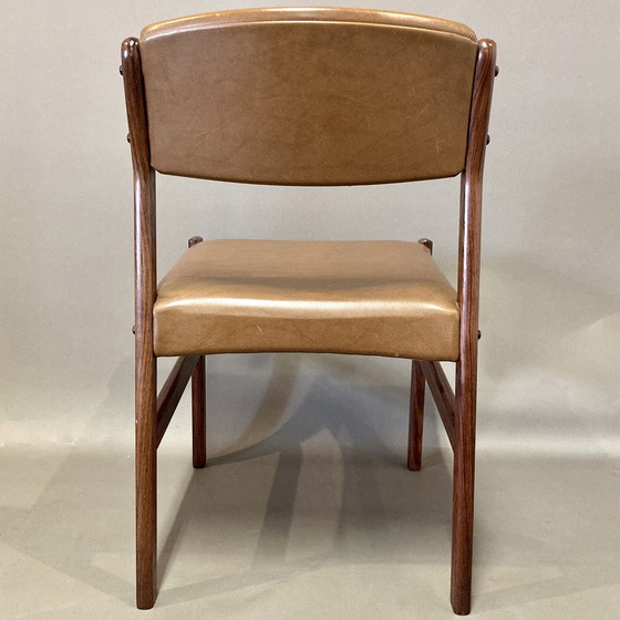 Image 1 of Suite van 4 Scandinavische stoelen van rozenhout.