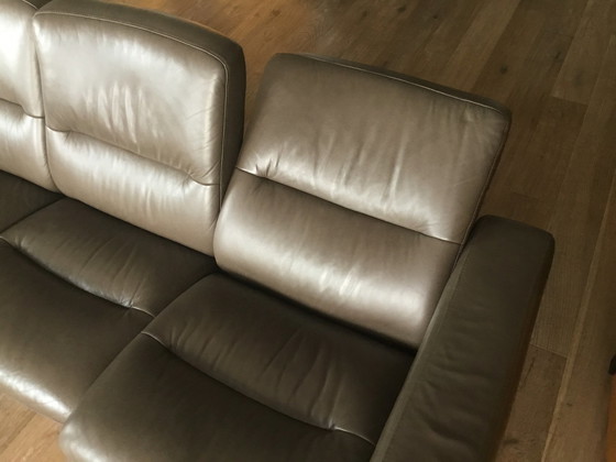 Image 1 of Stressless bank