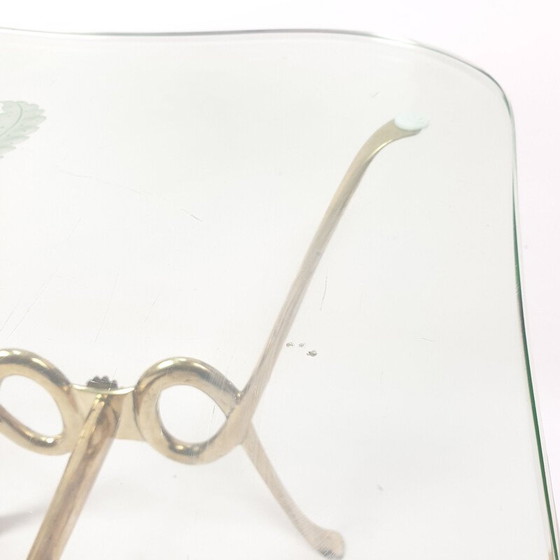 Image 1 of Vintage salontafel met geëtst glas en messing onderstel, Italië 1960