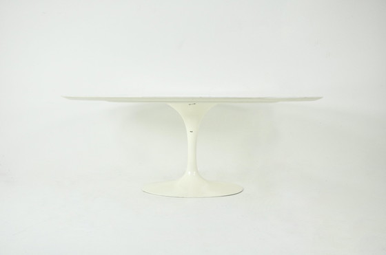 Image 1 of Eettafel van Eero Saarinen voor Knoll International, jaren 1960