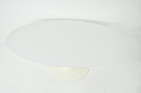 Image 1 of Eettafel van Eero Saarinen voor Knoll International, jaren 1960