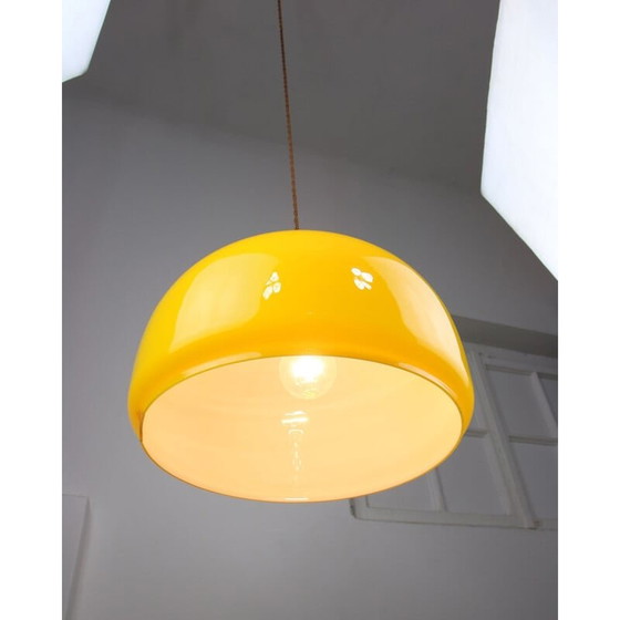 Image 1 of Mid Century hanglamp van geel glas en messing