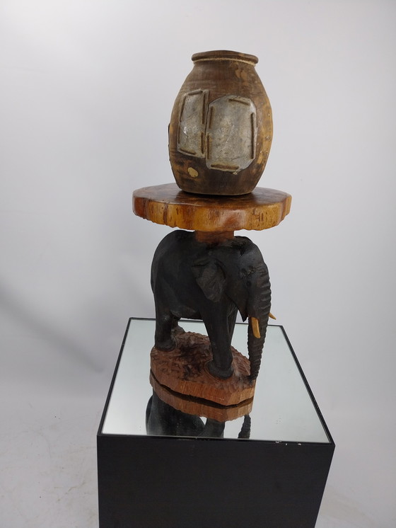 Image 1 of Vintage plantentafel handgestoken olifant is zwart gepatineerd 