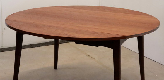 Image 1 of Ronde vintage eettafel Louis van Teeffelen voor Wébé