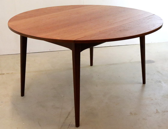 Image 1 of Ronde vintage eettafel Louis van Teeffelen voor Wébé