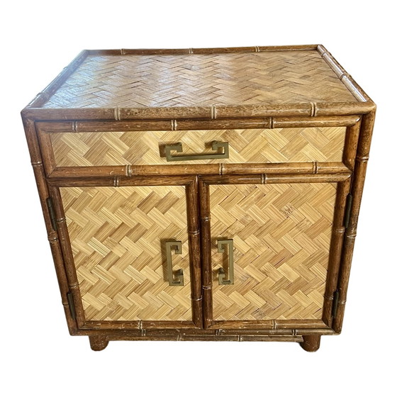Image 1 of Vintage kast van bamboe en rotan met visgraatpatroon