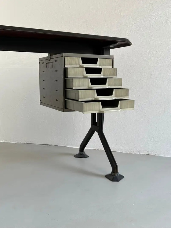 Image 1 of Vintage BBPR "Arco" bureaudeur Olivetti Synthesis