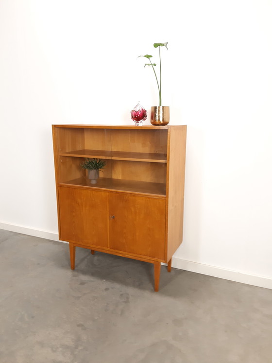 Image 1 of Vintage design vitrinekast Hellerau