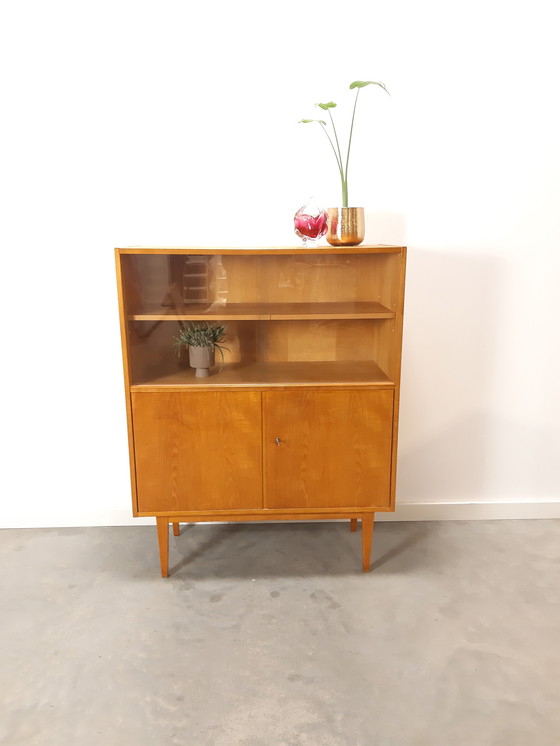 Image 1 of Vintage design vitrinekast Hellerau