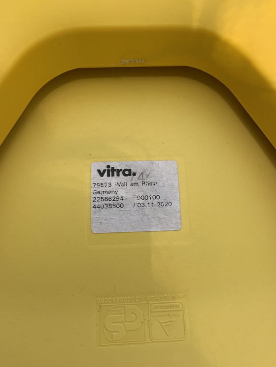 Image 1 of Vitra All Plastic Chair geel