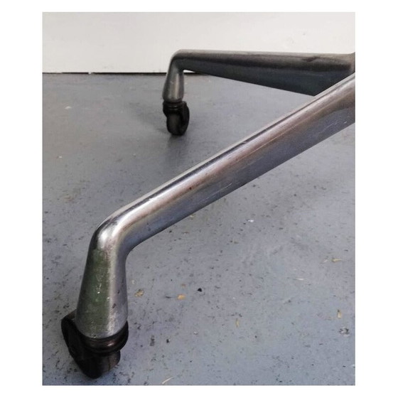 Image 1 of "Contract" vintage bijzettafel met wielen van Charles & Ray Eames voor Herman Miller