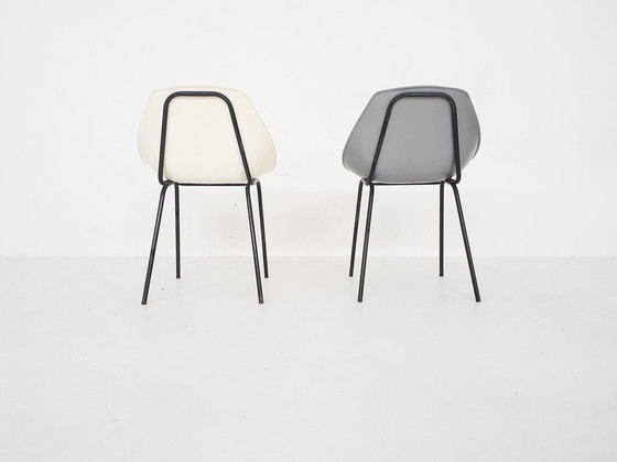 Image 1 of Set van 2 Pierre Guariche voor Meurop 'schelp' eetkamerstoelen, Frankrijk jaren 50