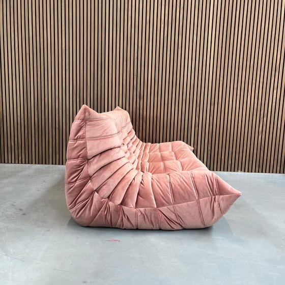 Image 1 of Ligne Roset Togo Driezits Roze Microvezel