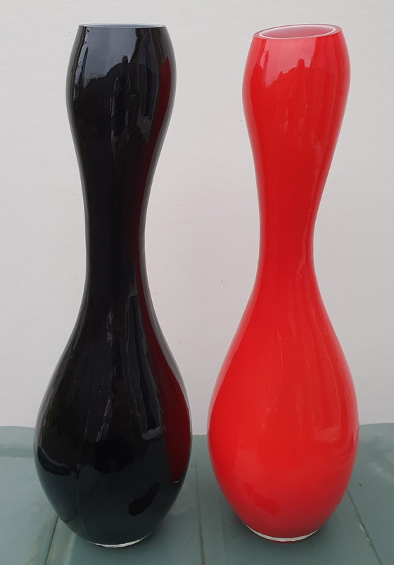 Image 1 of Twee Vintage Vaasjes Van Glas