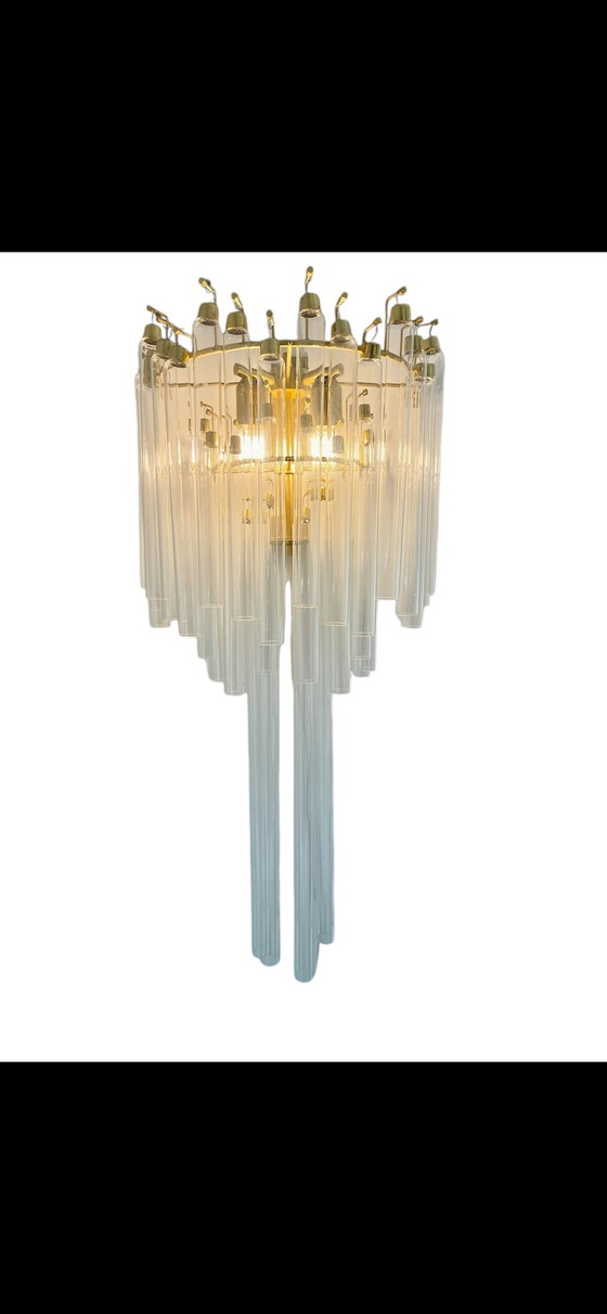 Image 1 of Italiaanse glazen wandlamp met buis messing verguld goud structuur, Italië 1980