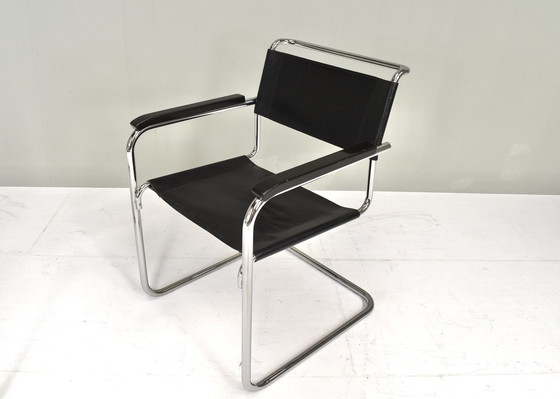 Image 1 of Thonet S34 Sledemodel fauteuil van Mart Stam in zwart leer en chroom - Duitsland, 1927