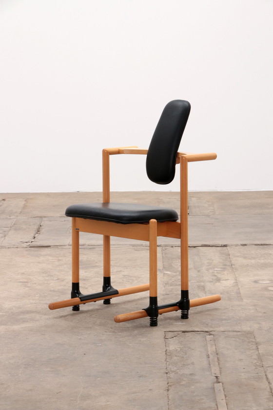 Image 1 of Stokke Eetkamerset grote tafel met 8 stoelen ontwerp Peter Opsvik,1990