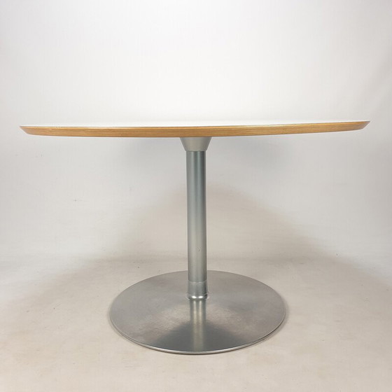Image 1 of Vintage ronde eettafel van wit gefineerd hout door Pierre Paulin voor Artifort, 1960