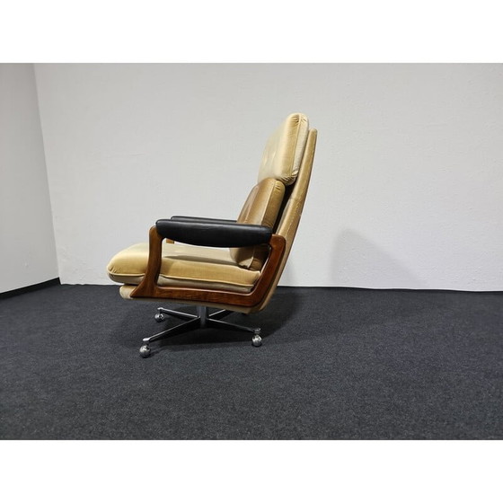 Image 1 of Vintage fluwelen draaifauteuil