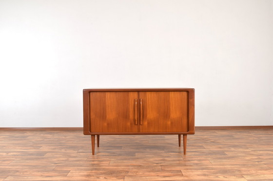 Image 1 of Mid Century Deens teakhouten dressoir van Dyrlund, 1960.