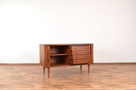 Image 1 of Mid Century Deens teakhouten dressoir van Dyrlund, 1960.