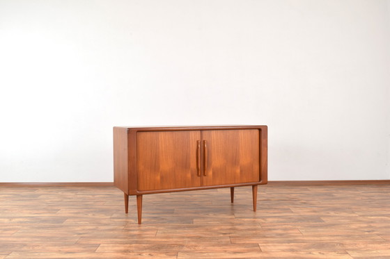 Image 1 of Mid Century Deens teakhouten dressoir van Dyrlund, 1960.