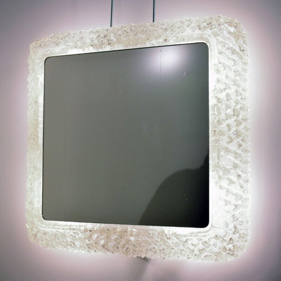 Image 1 of Vintage vierkante plexiglazen spiegel met achtergrondverlichting, 1960