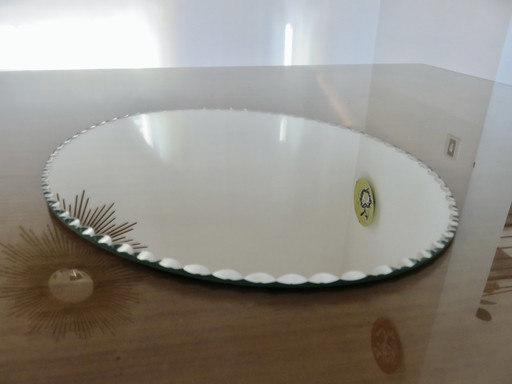 Ovale afgeschuinde staande spiegel