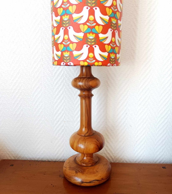 Image 1 of Op maat gemaakte vintage olijfhouten lamp en lampenkap