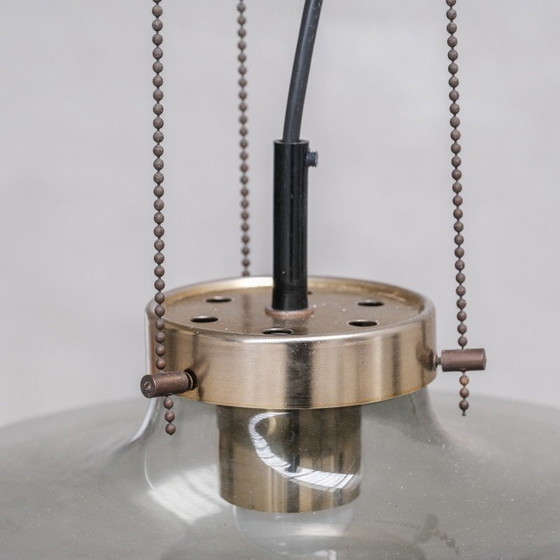 Image 1 of Paar vintage hanglampen van gerookt glas en messing voor Raak, Nederland 1970