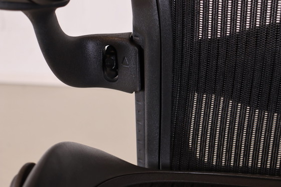 Image 1 of Herman Miller Aeron bureaustoel