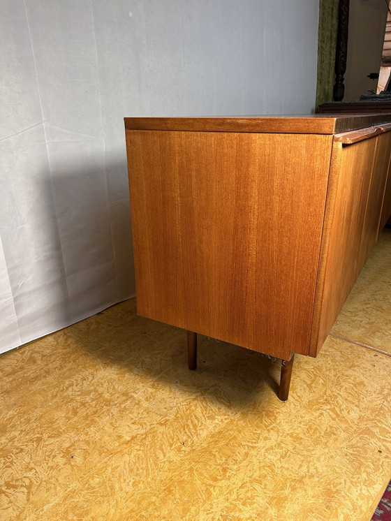 Image 1 of Mid Century Retro Vintage Dressoir van teakhout en palissander met rand, Mcintosh 1960