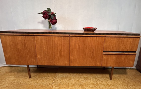 Image 1 of Mid Century Retro Vintage Dressoir van teakhout en palissander met rand, Mcintosh 1960