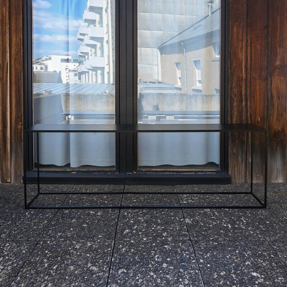 Image 1 of Vintage console Houston P 10 in zwart gelakt staal van Janine Vandebosch voor Interni