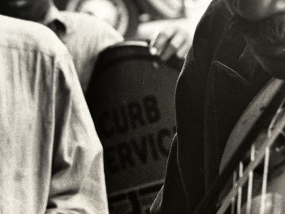 Image 1 of Ben Shahn, Foto met postzegel gereproduceerd uit de collectie van de Library Of Congress, 1970.