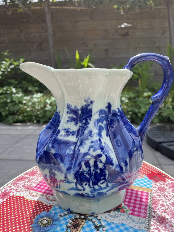 Image 1 of Blauwe vaas Victoria Ware