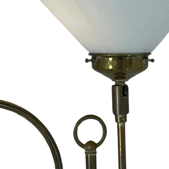 Image 1 of Art Deco - Dubbele gebogen vloerlamp - Gemaakt van messing met opaline kappen - Opnieuw bedraad, volledig verstelbaar