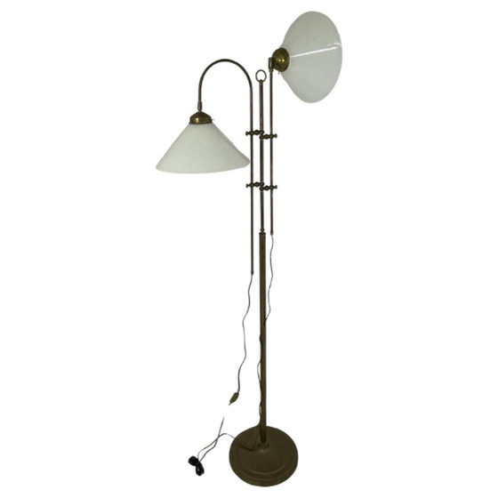 Image 1 of Art Deco - Dubbele gebogen vloerlamp - Gemaakt van messing met opaline kappen - Opnieuw bedraad, volledig verstelbaar