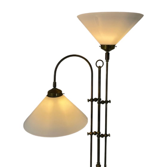 Image 1 of Art Deco - Dubbele gebogen vloerlamp - Gemaakt van messing met opaline kappen - Opnieuw bedraad, volledig verstelbaar