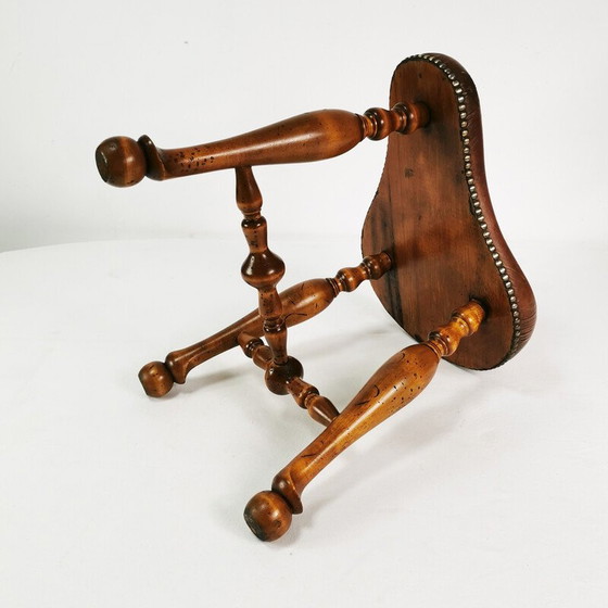 Image 1 of Victoriaanse vintage kruk, Spanje