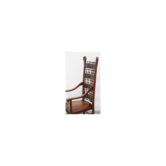 Image 1 of Vintage Arts and Crafts decoratieve carver fauteuil met hoge rug