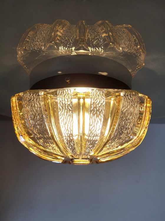 Image 1 of Vintage glazen wand of plafondlamp, reliëf en tweekleurig, jaren 1970