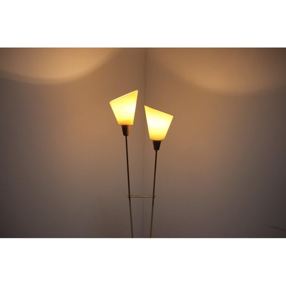 Image 1 of Vintage vloerlamp van messing en kunststof, Tsjecho-Slowakije 1960