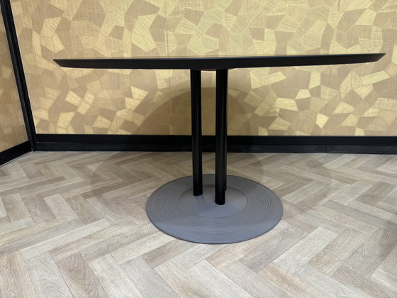 Image 1 of Leolux trias tafel